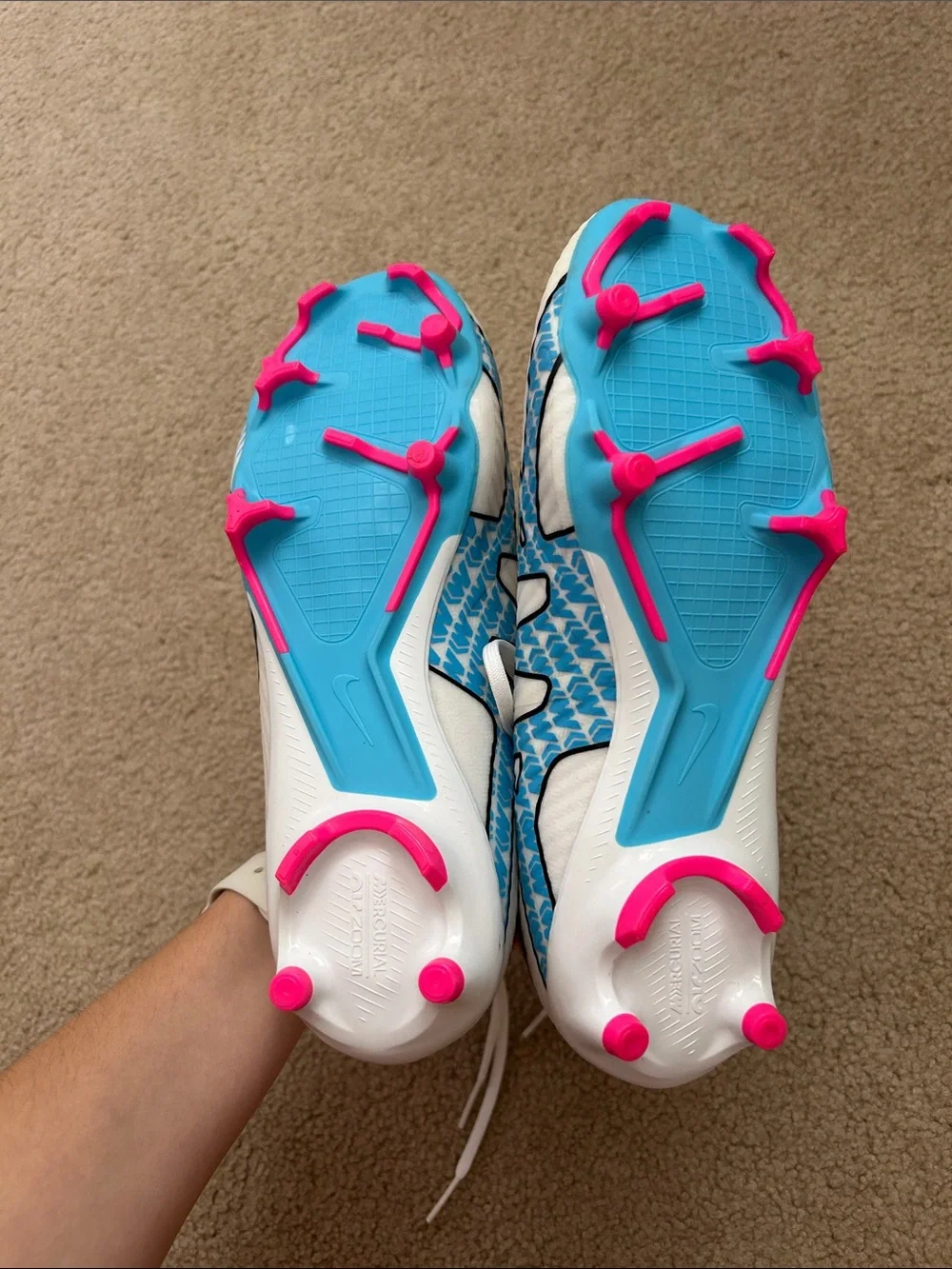 Nike Women's White Soccer Cleats with Blue Graphics and Pink Insole